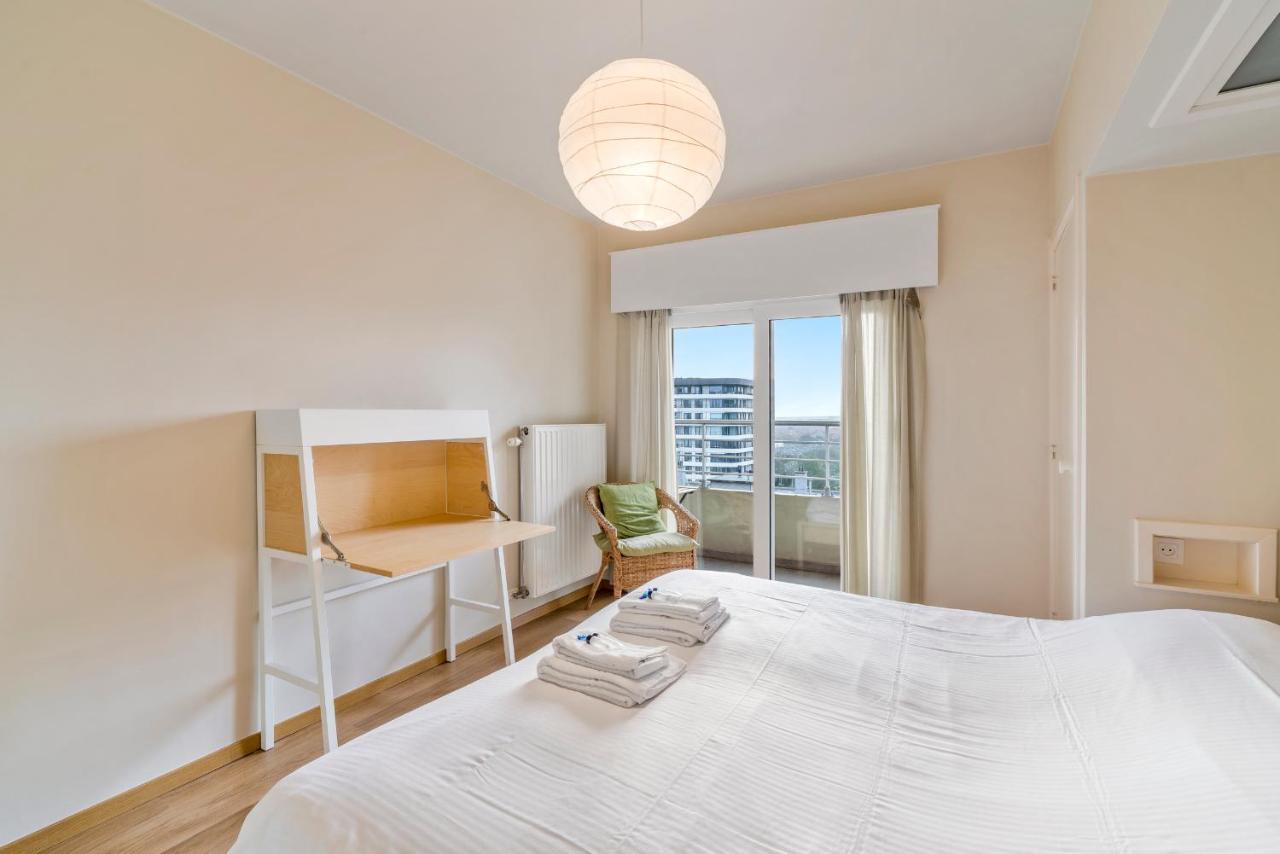 Zonnig Familie App Op Zeedijk Met Zeezicht Voor 6P Apartment Ostend Luaran gambar